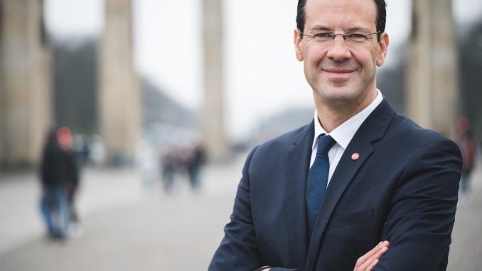 Dr. Rolf Werner