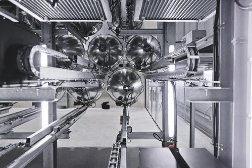 Industrielle Steuerungstechnik dient der Ausrichtung der Strahler by DLR_de wasserstoff photo