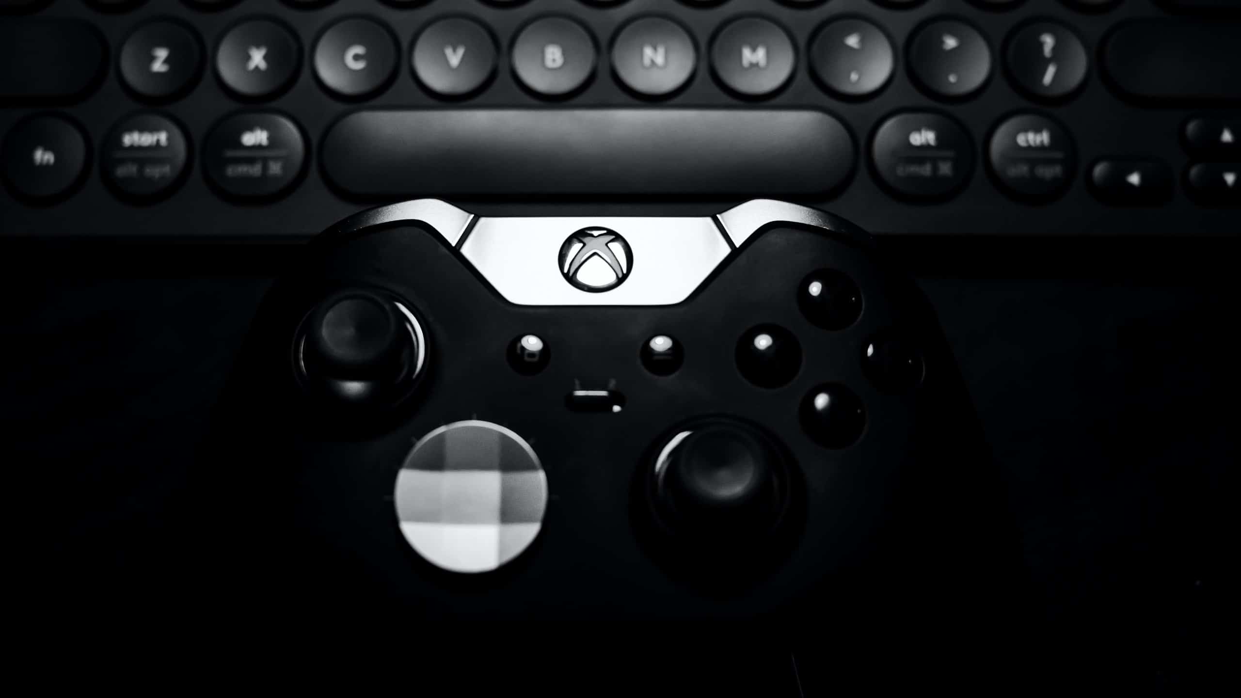 black Xbox One controller