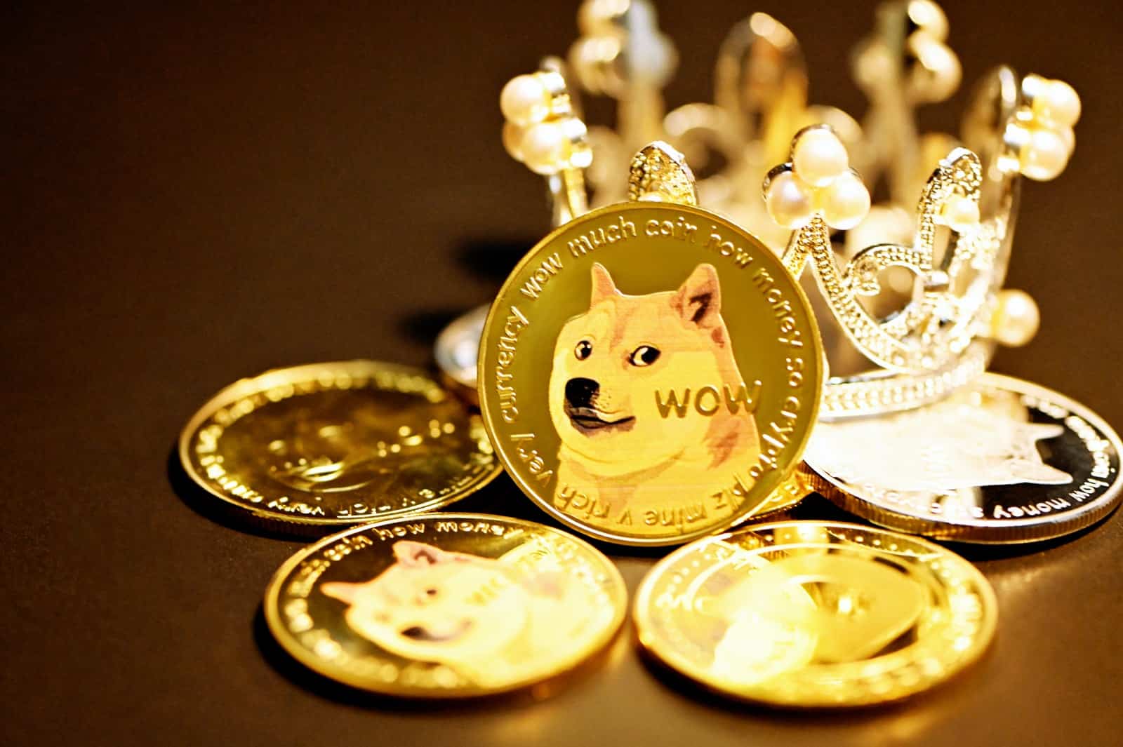 Wird Dogecoin 1 Dollar erreichen? 5 Hunde Coin Krypto-Preis-Prognosen 2022