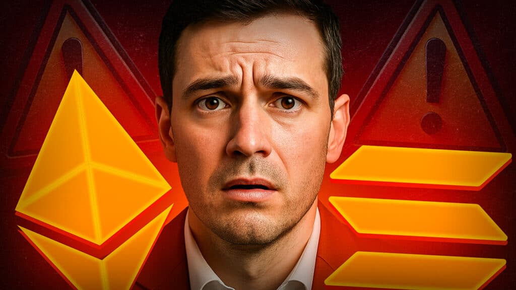 Besorgter Investor vor den Symbolen von Ethereum und Solana, im Hintergrund rote Warnsymbole mit Ausrufezeichen – Darstellung von Unsicherheit im Kryptomarkt.
