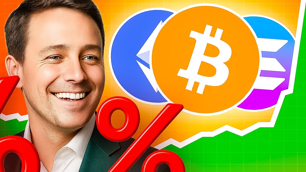"Mann lächelt mit 70% Gewinnanzeige vor einem Hintergrund aus Bitcoin-, Ethereum- und Solana-Logos sowie einem steigenden grünen Finanzchart, was Optimismus im Krypto-Markt symbolisiert.