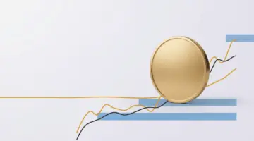 Goldene Bitcoin-Münze über einer langfristigen Trendlinie mit markiertem Wochenschluss