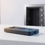 Institutionelle Krypto-Verwahrung mit Hardware-Wallet und sicherem Tresor